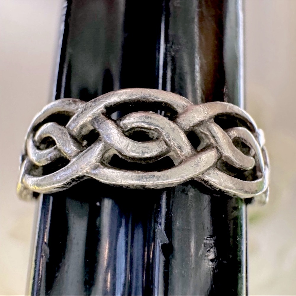 Vintage Celtic style intertwined Band Ring Solid 925 Sterling Silver